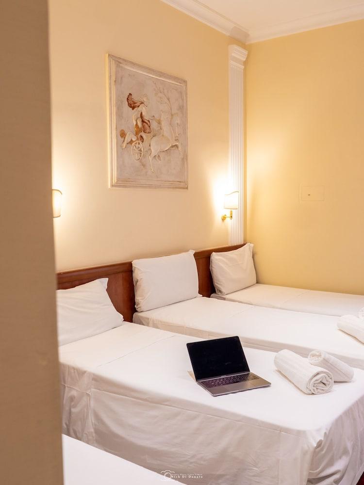 Hotel Suite Caesar Roma Exterior foto