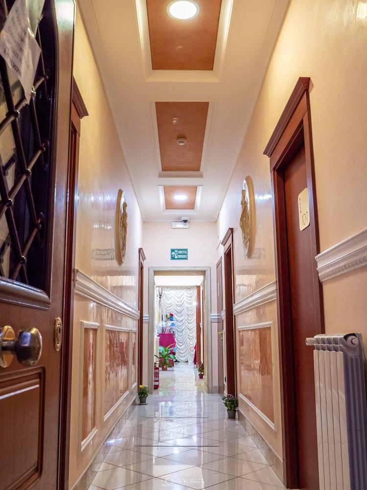 Hotel Suite Caesar Roma Exterior foto